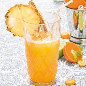 Ananas Sinaasappel Drank